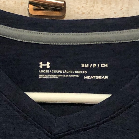 Under Armour T-Shirt - Picture 2 of 3